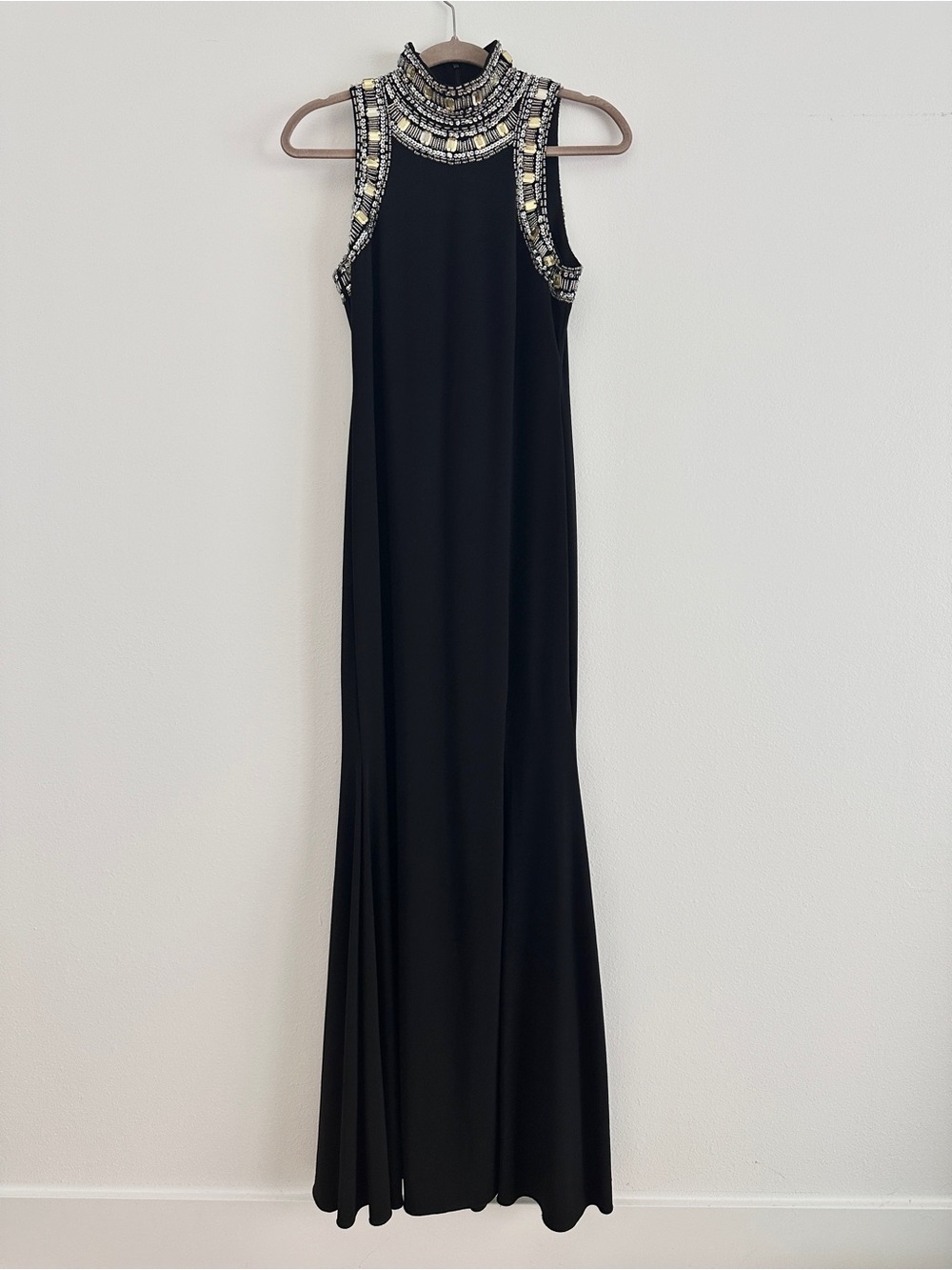 Black Silver Beaded High Neck Sleeveless Maxi Gown Formal Evening Size 4